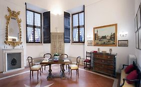 Campitelli Fascinating Apartment